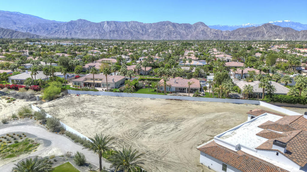 Rancho 49 - Residential