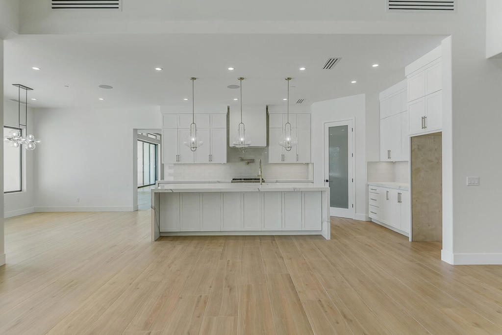 Rancho 49 - Residential