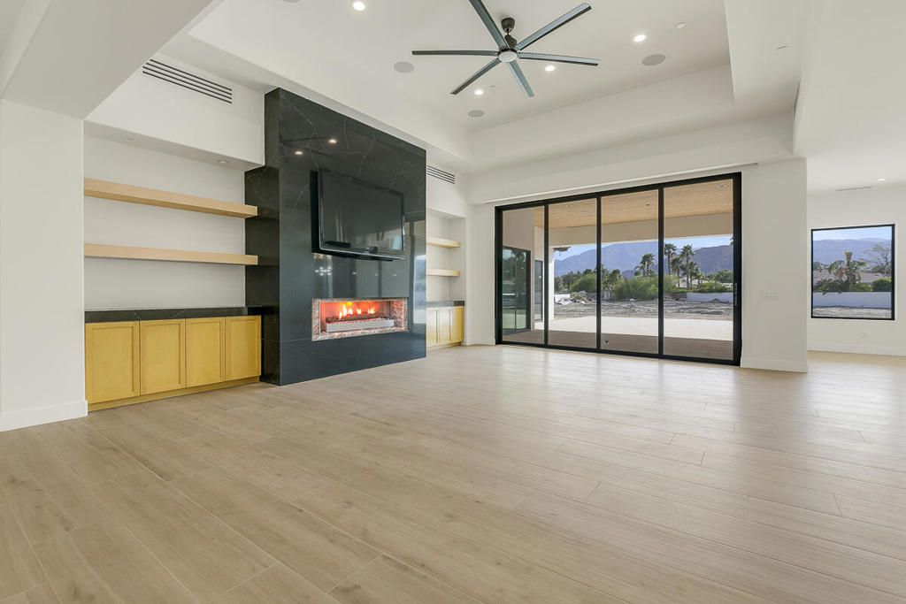 Rancho 49 - Residential