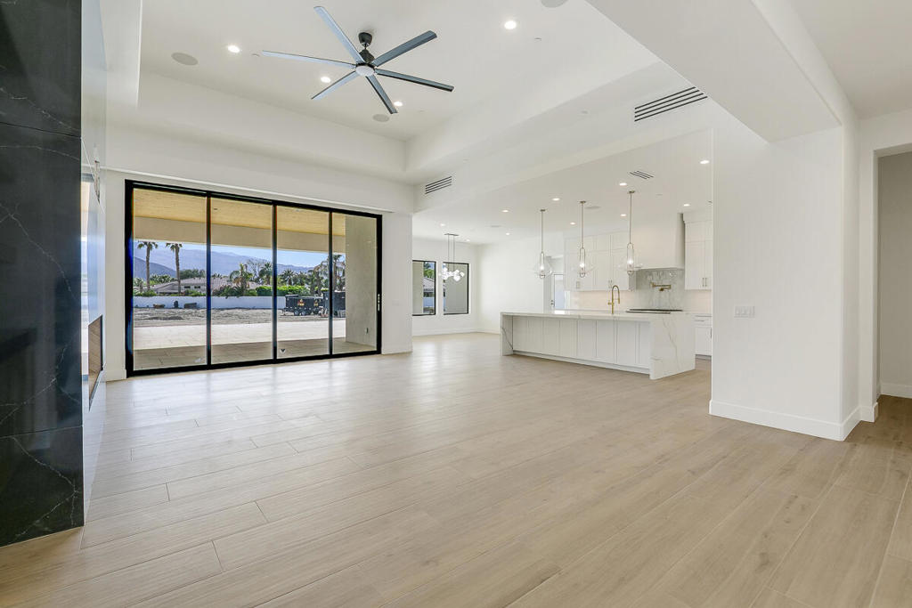 Rancho 49 - Residential