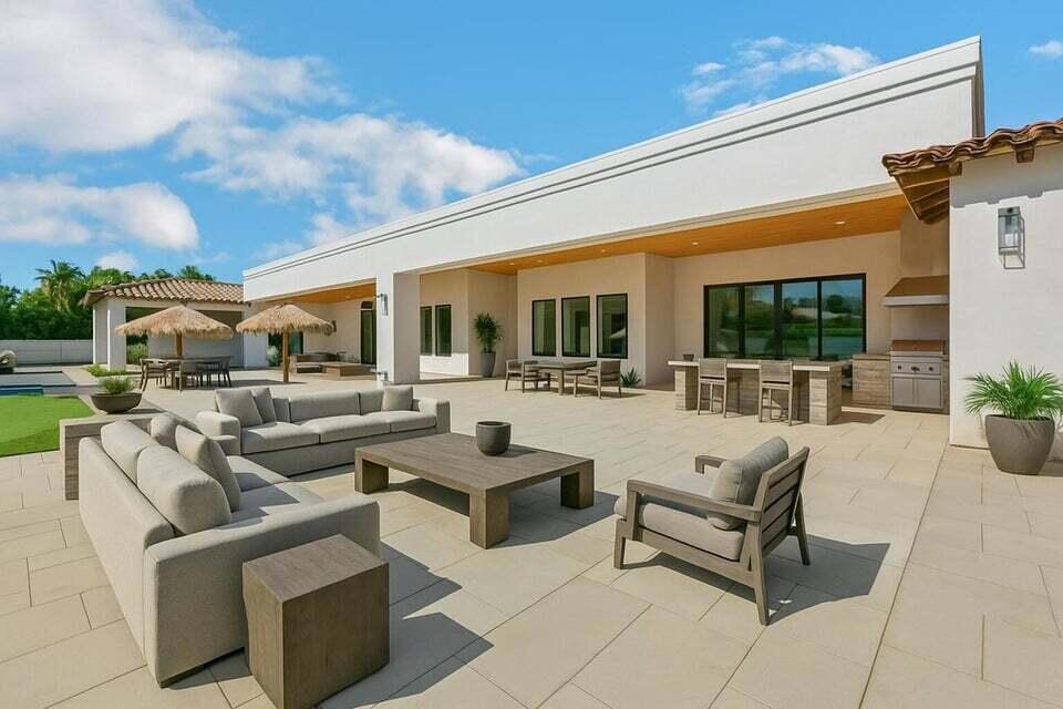 Rancho 49 - Residential