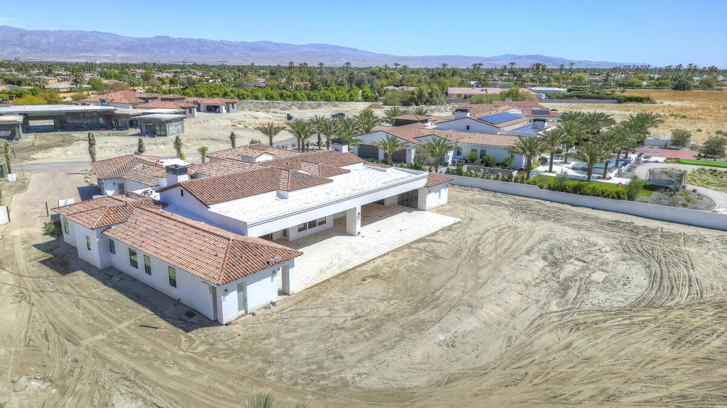 Rancho 49 - Residential