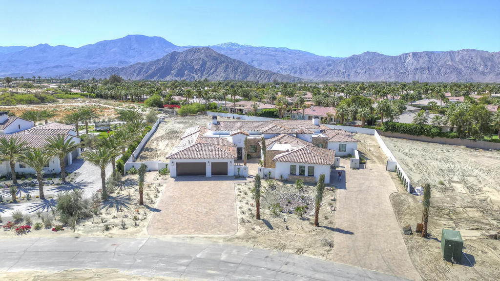 Rancho 49 - Residential