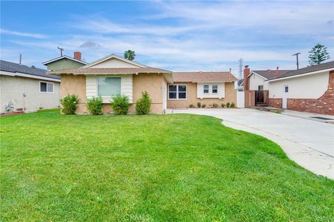 Photo of 17526 Du Barry Drive, Bellflower, CA 90706 (MLS # IV26067096)