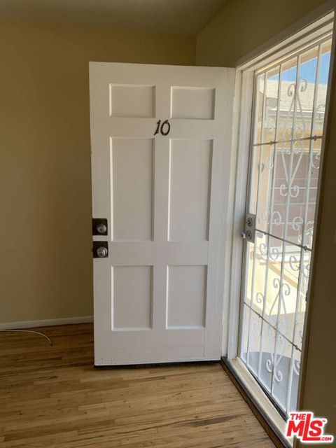 Photo of 12717 Washington Place #10, Los Angeles, CA 90066 (MLS # 26665589)