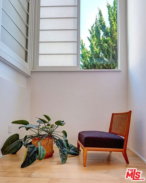 Tiny photo for 2100 Abbot Kinney Boulevard #7, Venice, CA 90291 (MLS # 25602179)