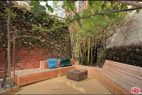 Tiny photo for 2100 Abbot Kinney Boulevard #7, Venice, CA 90291 (MLS # 25602179)