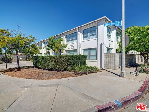 Photo of 2100 Abbot Kinney Boulevard #7, Venice, CA 90291 (MLS # 25602179)