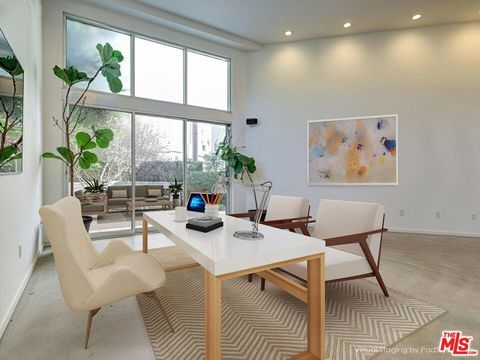 Tiny photo for 2100 Abbot Kinney Boulevard #7, Venice, CA 90291 (MLS # 25602179)