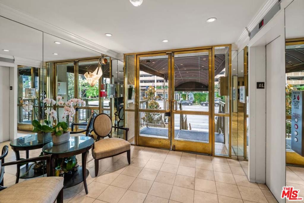 10747 Wilshire Boulevard 806