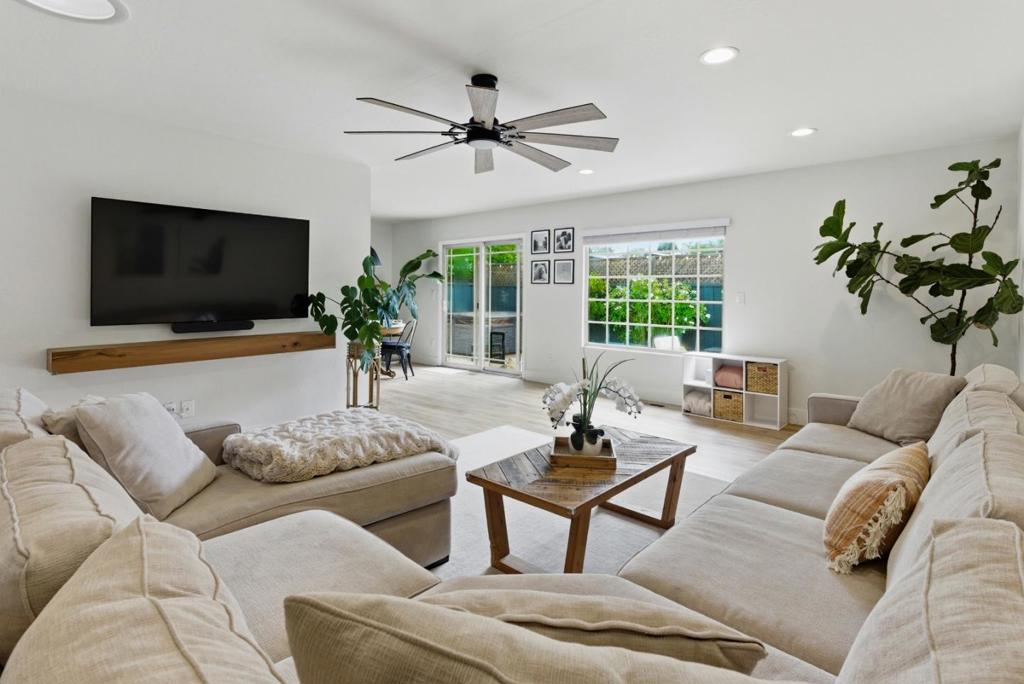 2220 Juan Pablo Lane