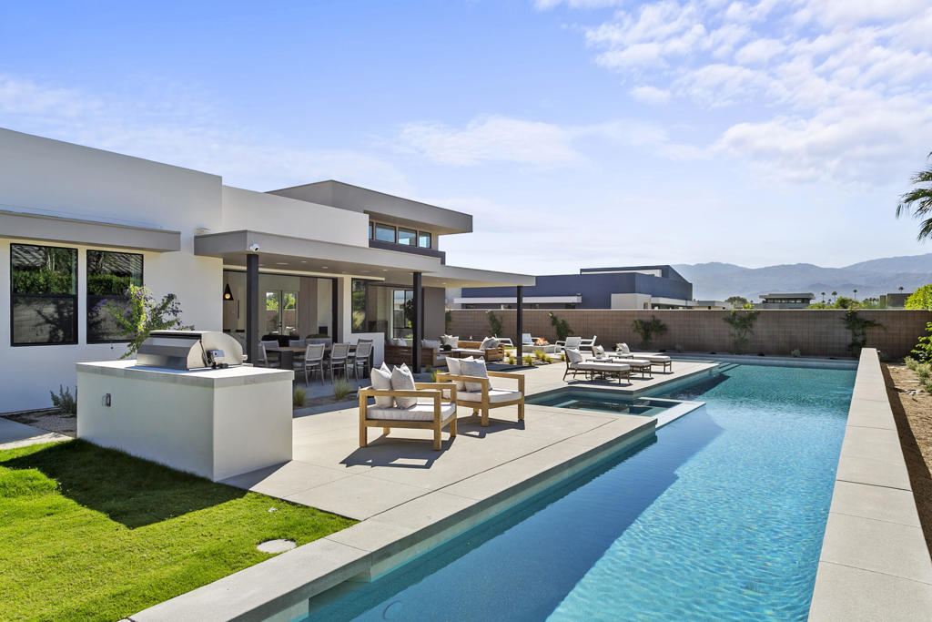 Revelle at Clancy Ln - Residential