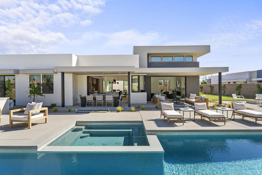 Revelle at Clancy Ln - Residential