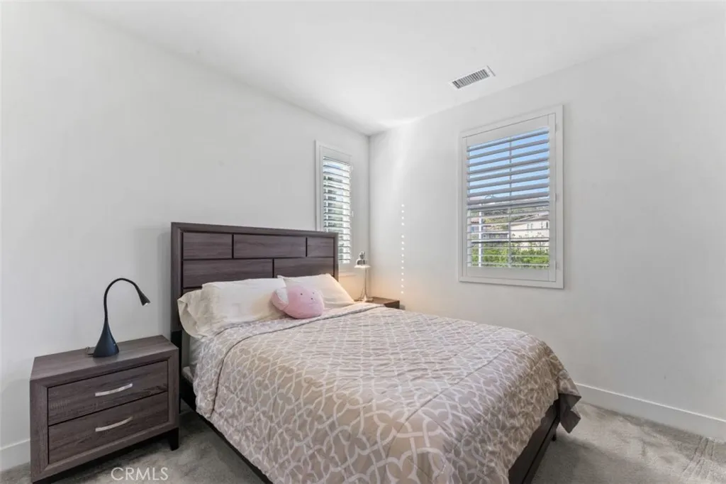 Saugus, California 91350, United States, 5 Bedrooms Bedrooms, ,3 BathroomsBathrooms,Residential,Active,179505