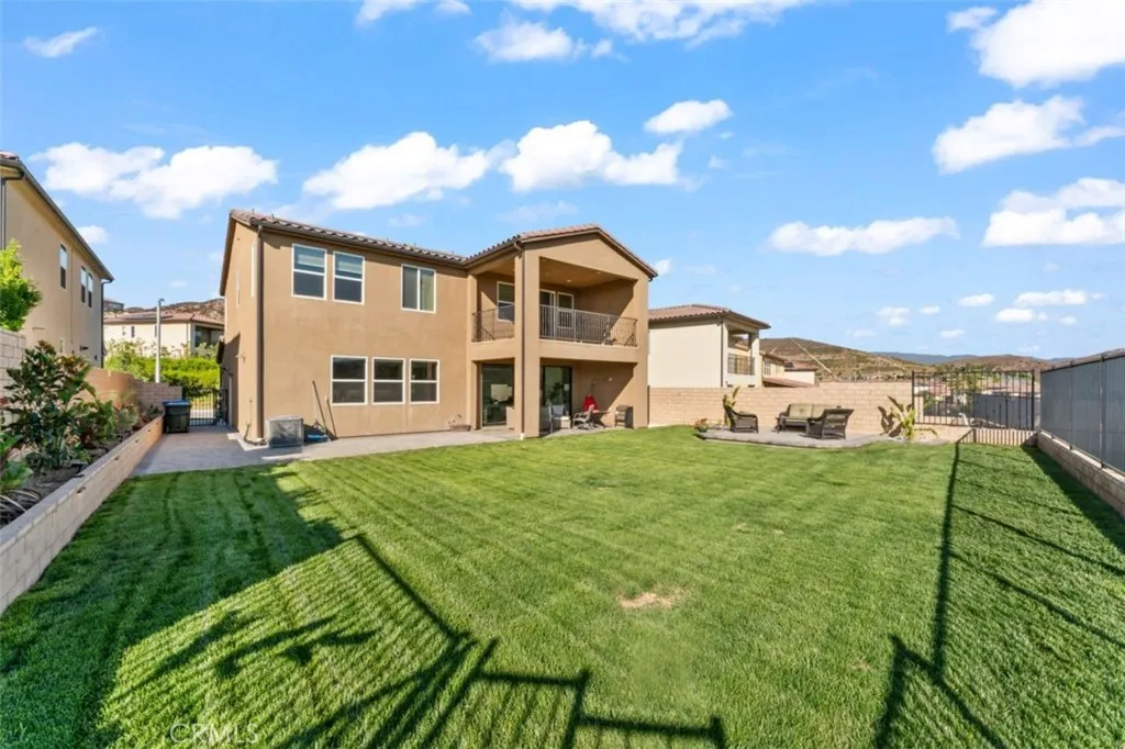 Saugus, California 91350, United States, 5 Bedrooms Bedrooms, ,3 BathroomsBathrooms,Residential,Active,179505