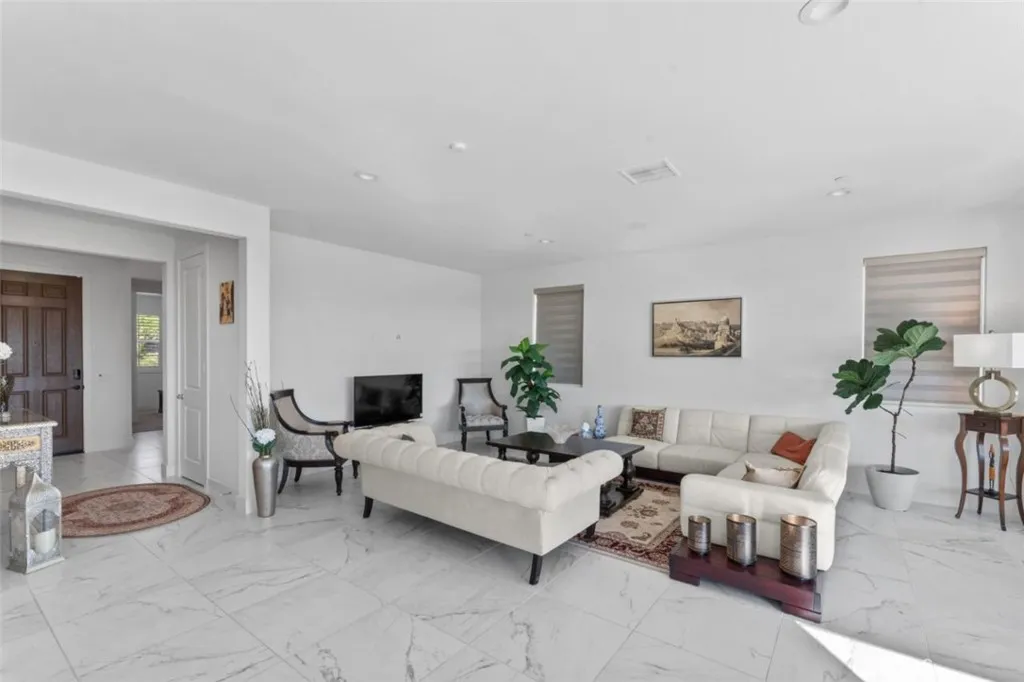 Saugus, California 91350, United States, 5 Bedrooms Bedrooms, ,3 BathroomsBathrooms,Residential,Active,179505