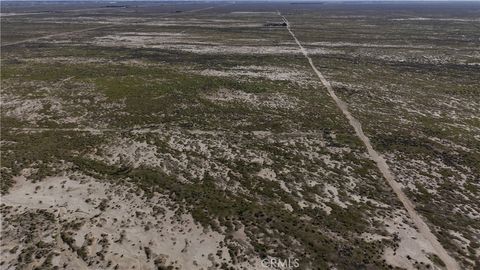 Photo of 35 Avenue B-4, Lancaster, CA 93536 (MLS # PW26027062)