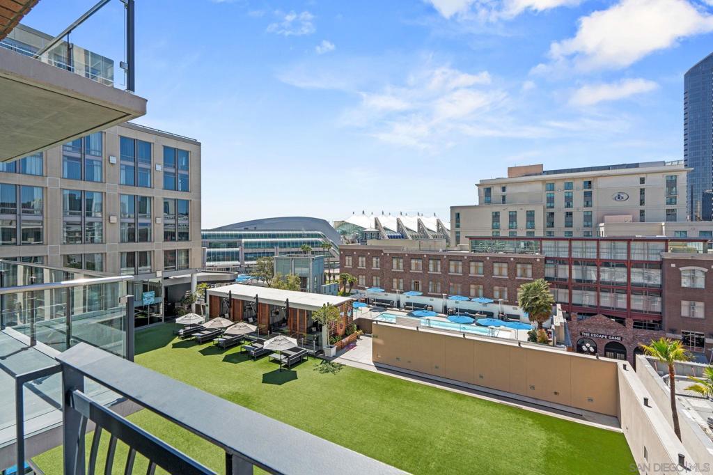 Here is your chance to become an owner of a slice of the iconic Hard Rock Hotel. Nestled just steps away from the Convention center, adjacent to Petco Park and immersed in the vibrant heart of the Gaslamp Quarter, this property offers a truly enviable location. Revel in luxury up to 4 weeks of personal usage, while also benefitting from a stream of passive income throughout the year. Embrace the allure of both ownership and investment with this unique opportunity.