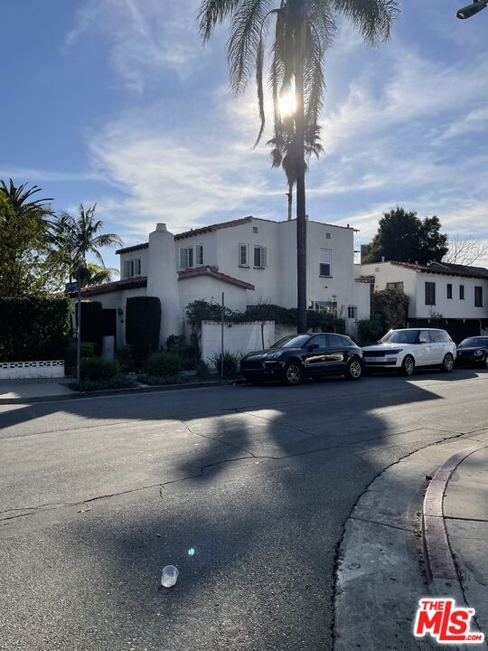 Charming Spanish Style unit apartment in a 2 unit complex located just one block from west Hollywood and the Fairfax District. Freshly painted and refinished hardwood floors throughout. New window treatments (blinds) Feels like a house. This unit offers front yard/back patio/sitting area and one shared wall. 2 bedroom one bath, formal living room, formal dining room. Kitchen with eating area, plenty of cabinets and pantry closet. The convenient hallway with Linen cabinets separates the public rooms from the private rooms. The communal (for all tenants to use/share) open and fenced-in charming back patio offers sitting (table and chairs) area with BBQ equipment. For your pleasant carne asada weekends, coffee or tea time afternoons. Location offers short distance to The Grove, Trader Joe's, Whole foods and a variety of restaurants & shops. The Beverly center, Fairfax District and Sprouts Farmers Market. Please do not disturb occupants. Near West Hollywood. Hollywood. Beverly Hills and the Melrose District.