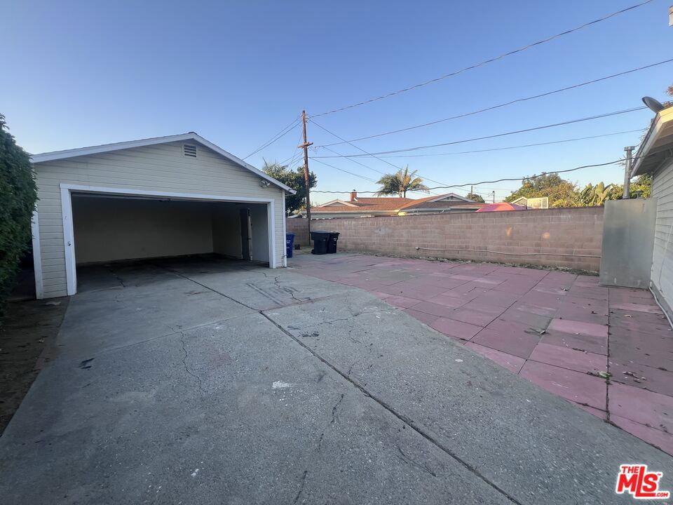 9251 Rio Dell Street