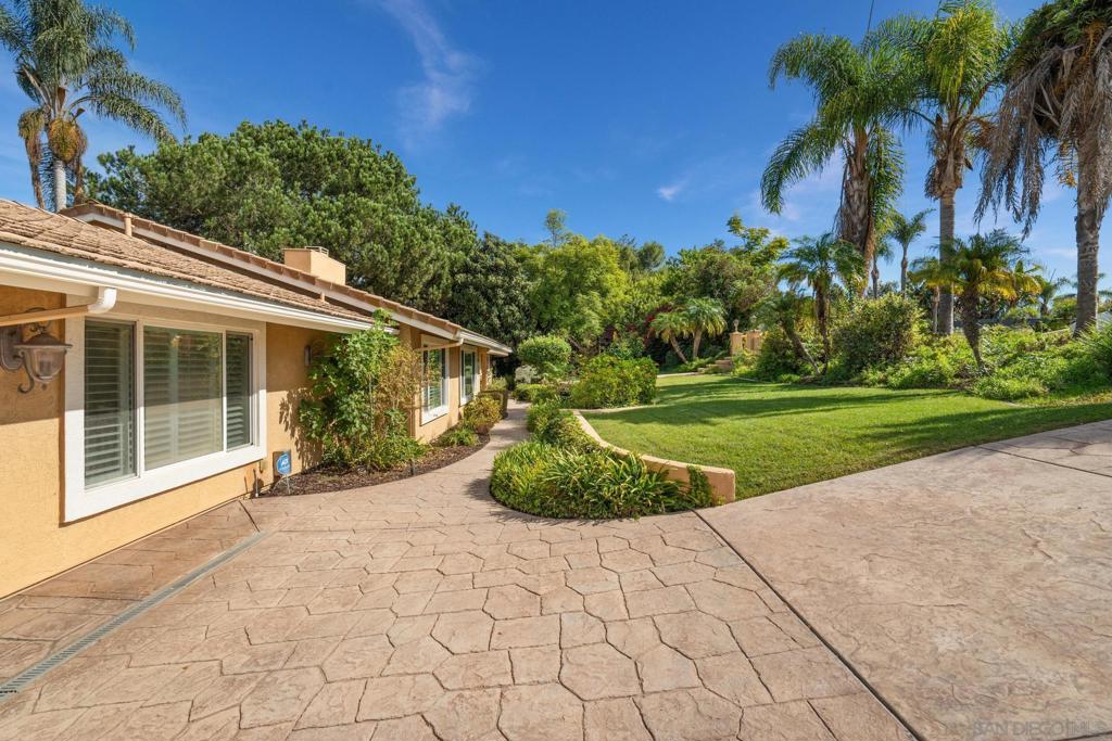 13678 Orchard Gate
