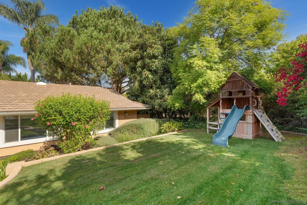 13678 Orchard Gate
