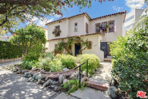 Photo of 6626 W 6th Street, Los Angeles, CA 90048 (MLS # 26871501)