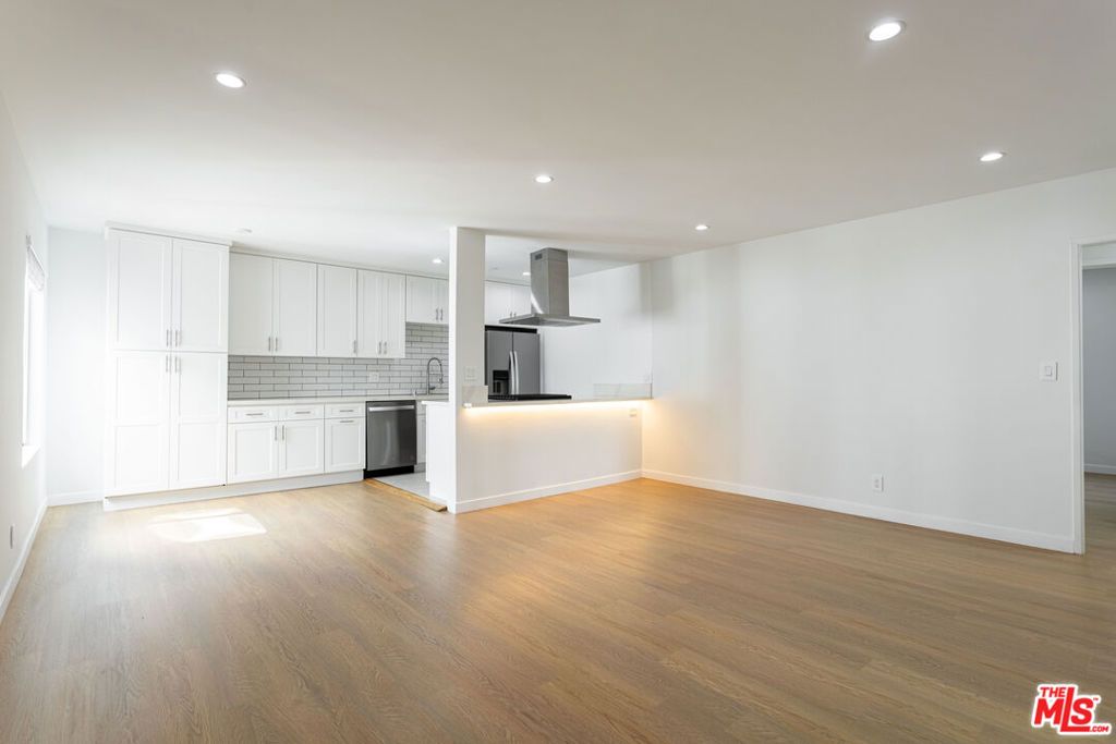 Photo of 2313 5th Street #2, Santa Monica, CA 90405 (MLS # 26653887)