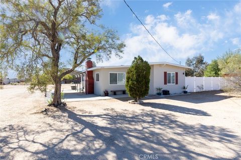 23161 Minnetonka Apple Valley CA 92308