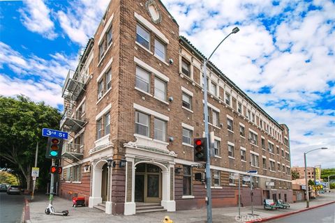 Photo of 301 Witmer Street #202, Los Angeles, CA 90017 (MLS # SR26094165)