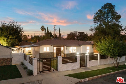 Photo of 18325 Bessemer Street, Tarzana, CA 91335 (MLS # 26103758)