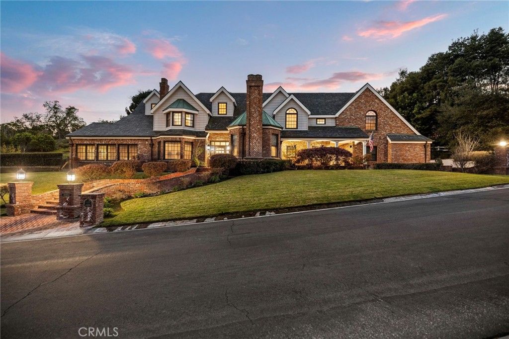 Photo of 30882 Via Colinas, Coto de Caza, CA 92679 (MLS # OC26042025)