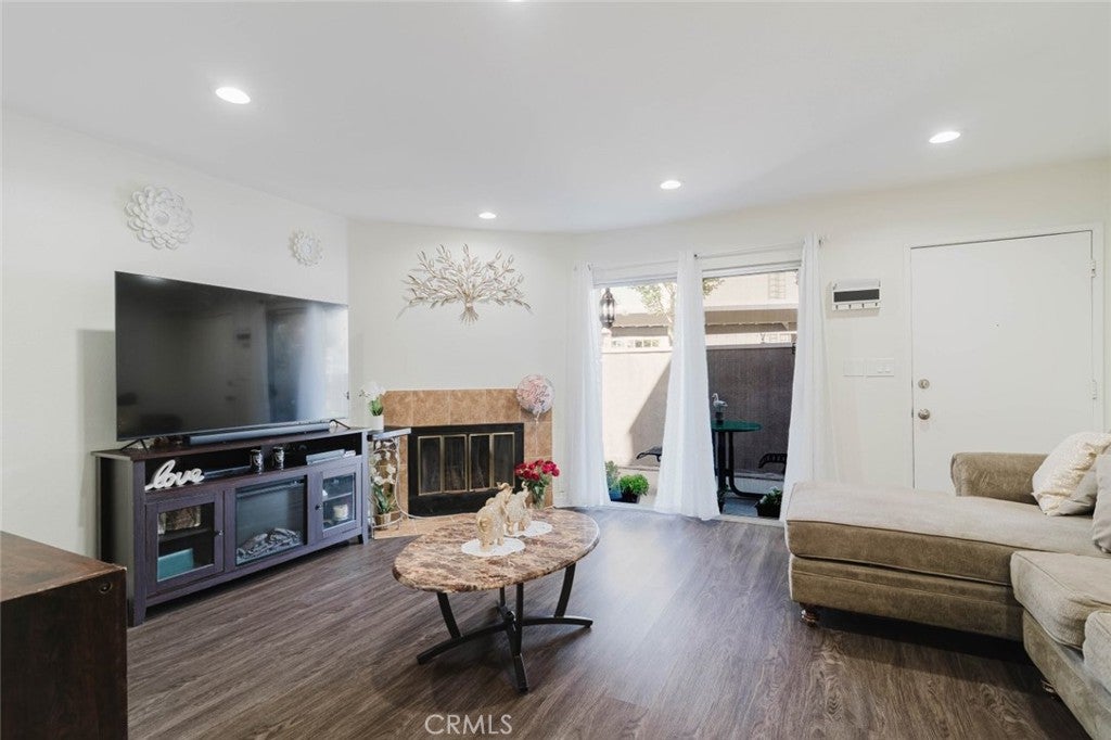 14345 Foothill Boulevard 107