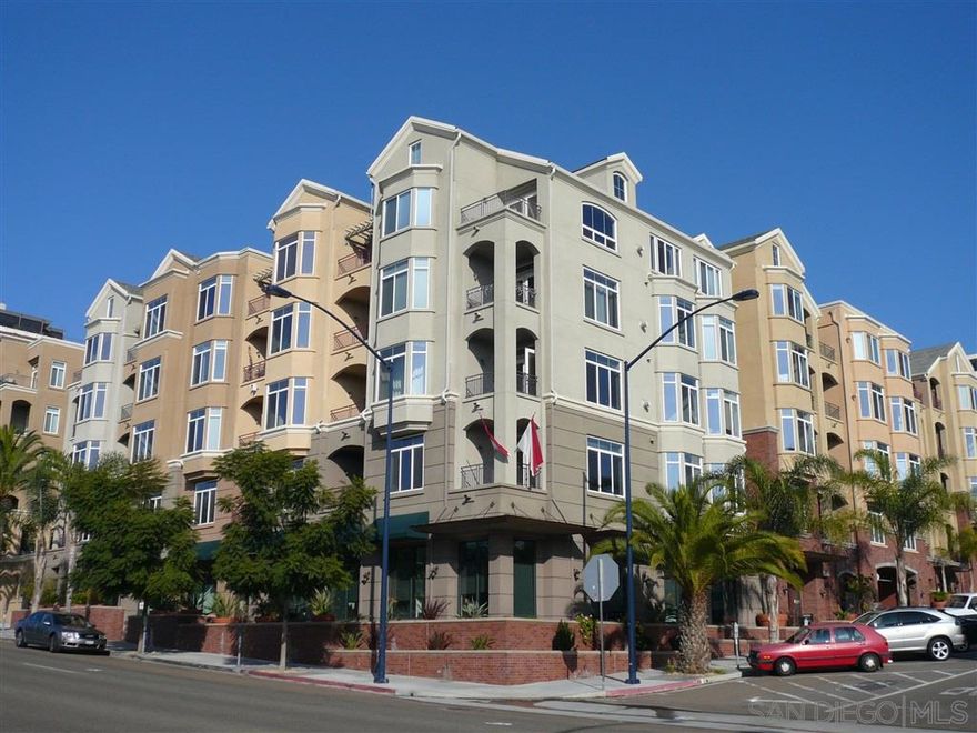 Bankers Hill Gem available for rent! One bedroom, one bath, east facing 801sq.ft. equipped with tasteful upgrades, well-balanced floor plan, granite counters, Berber carpet, tile floors, gas fireplace, Bay window with added storage, private balcony and one underground assigned parking space. Ideally situated within a square block of restaurants, coffee shops, and Balboa Park's museums with its 1,200 acres of splendor!  Building amenities include: Outdoor pool, hot tub, BBQ, Clubhouse, Exercise room, business center, billiards room, eAccess, & a welcoming lobby. Laurel Bay continues to be the Darling of Banker's Hill with a multitude of resort-like amenities and close proximity to many of life's conveniences from local restaurants, coffee houses to the all-encompassing & renowned Balboa Park! This pristine 1 bedroom, 1 bath condo has a well balanced floor plan with ample square footage for comfortable living and no wasted space!