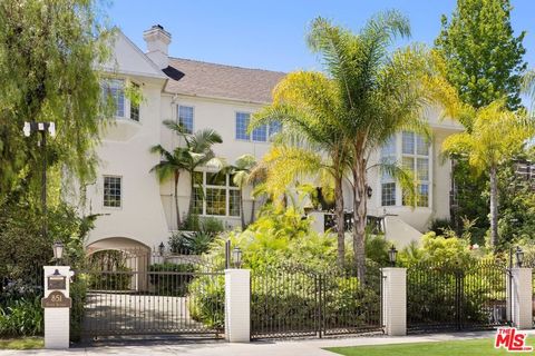 Photo of 851 Devon Avenue, Los Angeles, CA 90024 (MLS # 26780081)