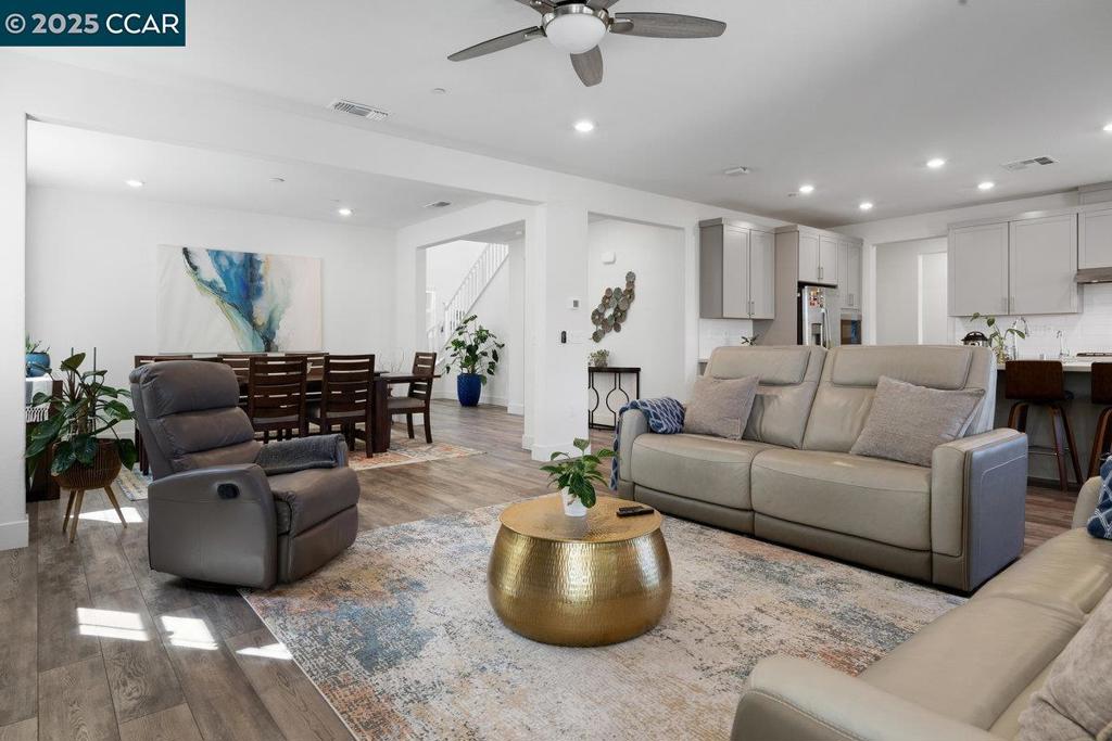 TRACY PARK - Residential