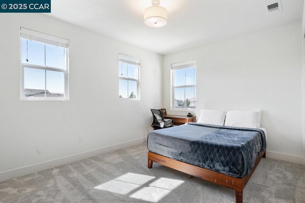 TRACY PARK - Residential