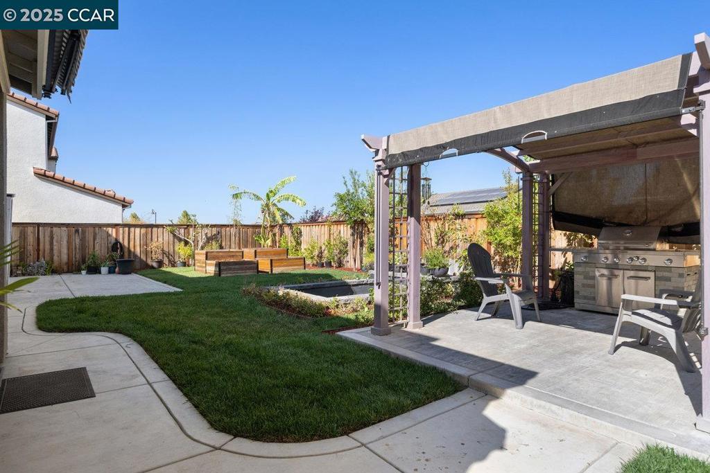 TRACY PARK - Residential