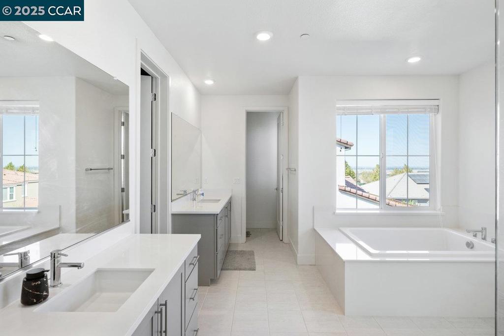 TRACY PARK - Residential
