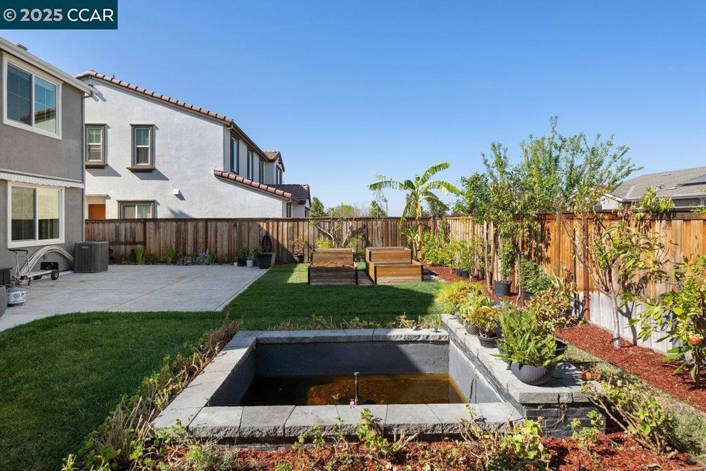 TRACY PARK - Residential