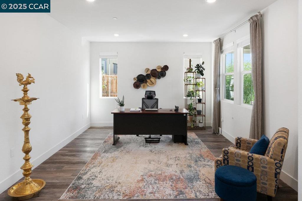 TRACY PARK - Residential