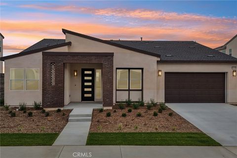 15919 Conservatory Drive Fontana CA 92336