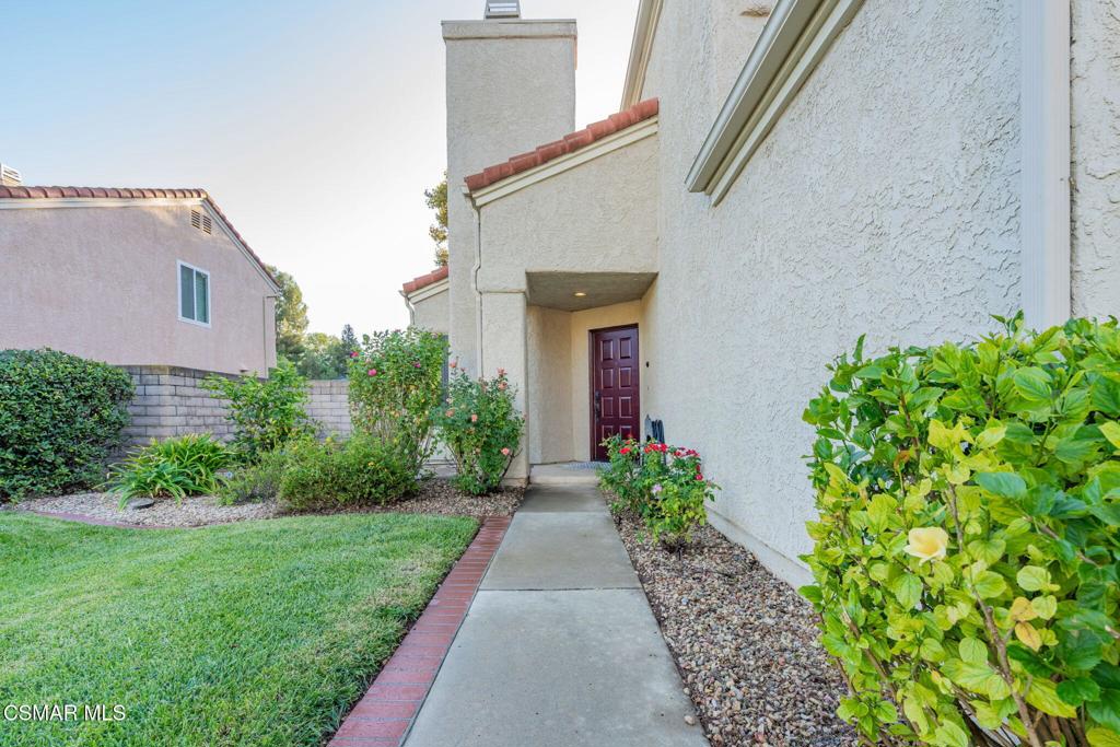 6879 Pecan Avenue