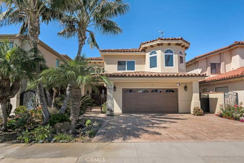 Photo of 2051 Greencastle Way, Oxnard, CA 93035 (MLS # SR26184217)