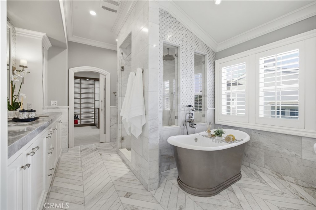 8 N Bayleaf, Irvine CA 92620 - Photo 34