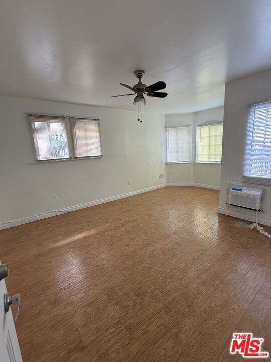 1283 W 36th Street