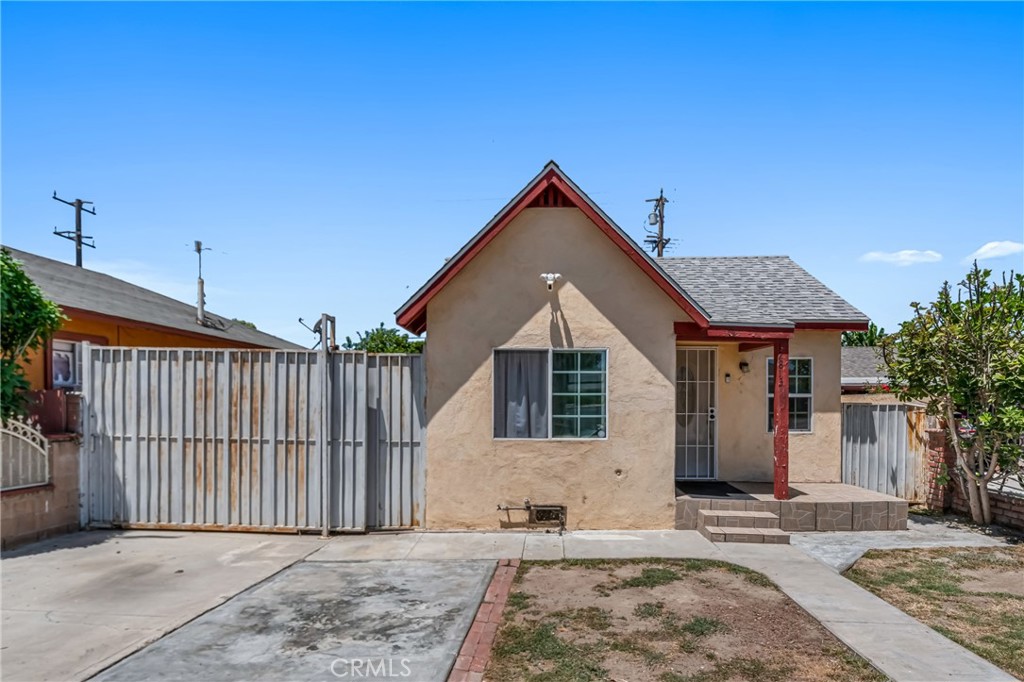 Welcome to 12813 S. Harris Avenue — a beautifully maintained and thoughtfully upgraded home ready to welcome its next owner!
This versatile three-bedroom, three-bathroom property offers a flexible layout perfect for a variety of living situations. Enjoy the comfort and convenience of two spacious bedrooms with their own private bathrooms, ideal for multi-generational living or hosting guests. The third oversized bedroom offers easy access to the backyard, making it perfect as a home office, playroom, or additional guest suite. In addition, there is a bonus area currently used as an office, which could easily be transformed into a second living room, study, or creative workspace — offering endless possibilities to suit your lifestyle.
Pride of ownership shines throughout with fresh interior paint, a newer roof, and a well-kept appearance that is truly move-in ready. Outside, you’ll find a generous driveway with parking for 4+ cars, plus a detached one-car garage — perfect for storage or a fantastic opportunity to convert into an ADU for extra rental income. Don’t miss the chance to own this charming and flexible property in a great neighborhood — schedule your private tour today!