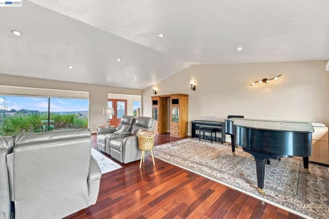 Tiny photo for 41794 Vargas Rd, Fremont, CA 94539 (MLS # 41147147)