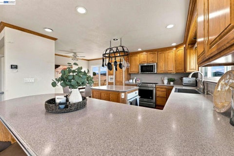 Tiny photo for 41794 Vargas Rd, Fremont, CA 94539 (MLS # 41147147)