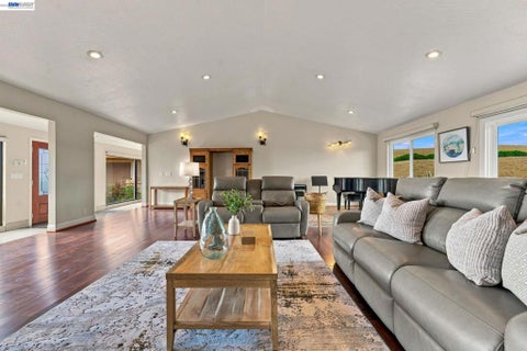 Tiny photo for 41794 Vargas Rd, Fremont, CA 94539 (MLS # 41147147)